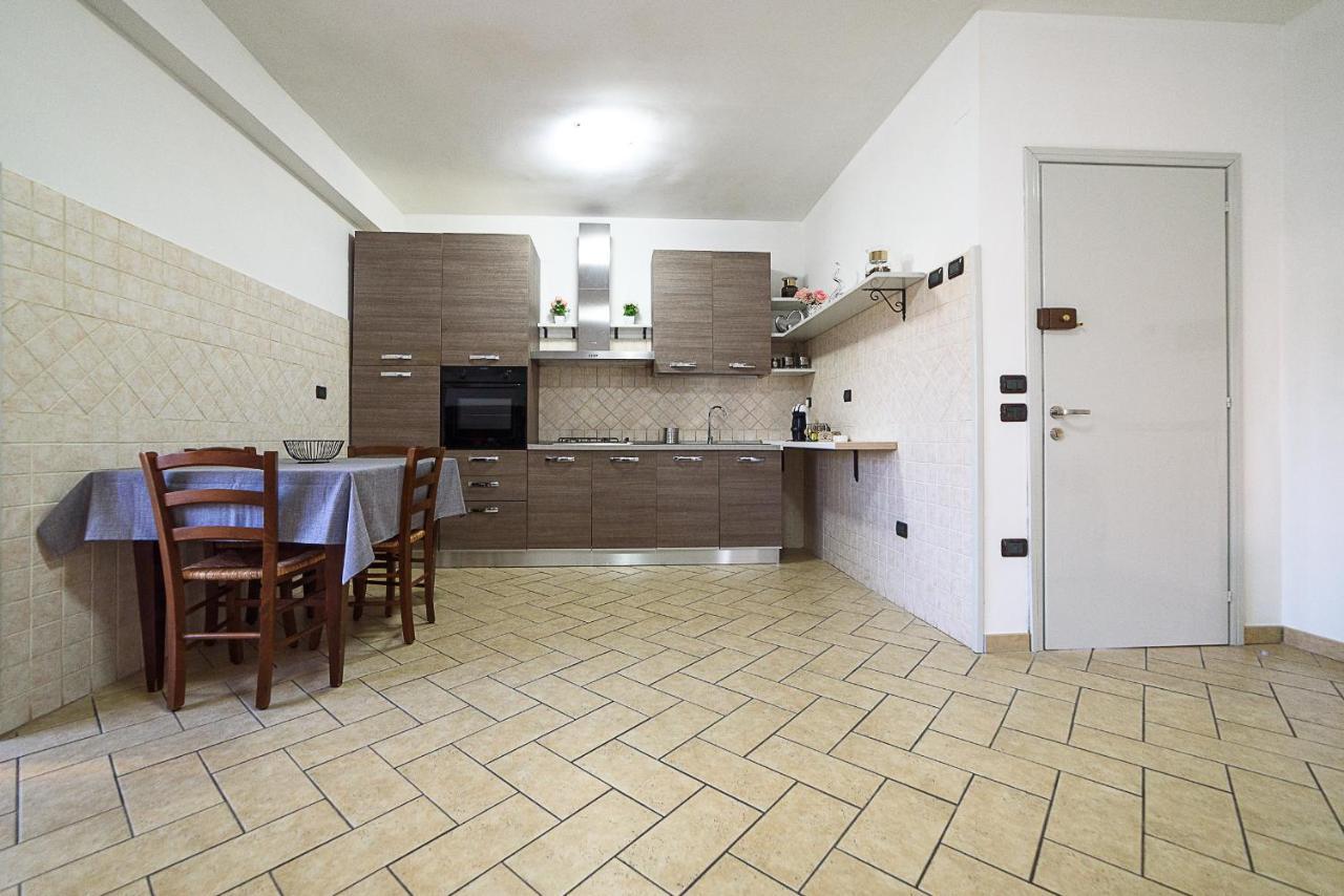 Appartamento Di Via Refini Spoleto Buitenkant foto