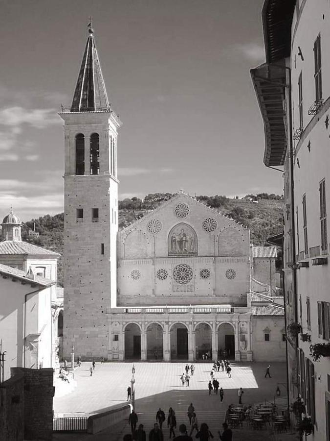 Appartamento Di Via Refini Spoleto Buitenkant foto