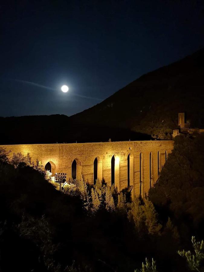 Appartamento Di Via Refini Spoleto Buitenkant foto